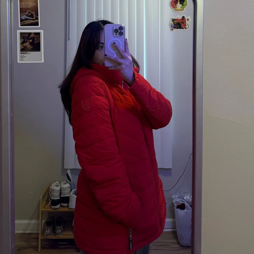 Red Tommy Hilfiger Puffer Jacket - Picture 3 of 9